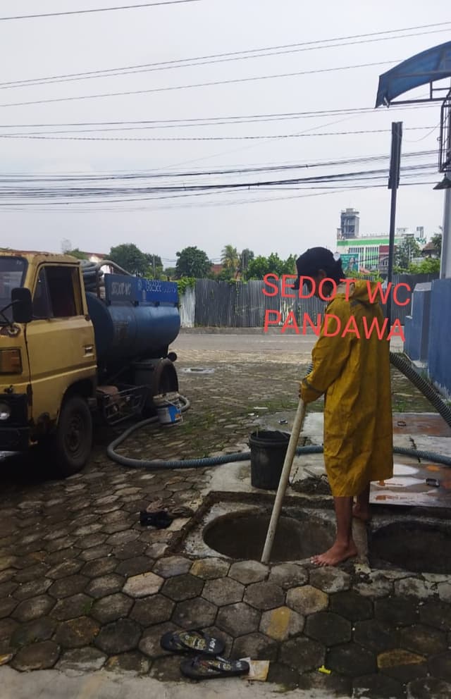 jasa tukang sedot wc.jpg