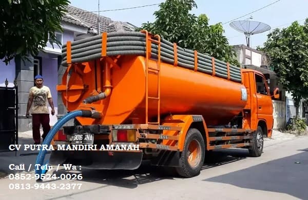 1. Jasa Sedot WC Surabaya, Berpengalaman dengan Tenaga Ahli.jpg