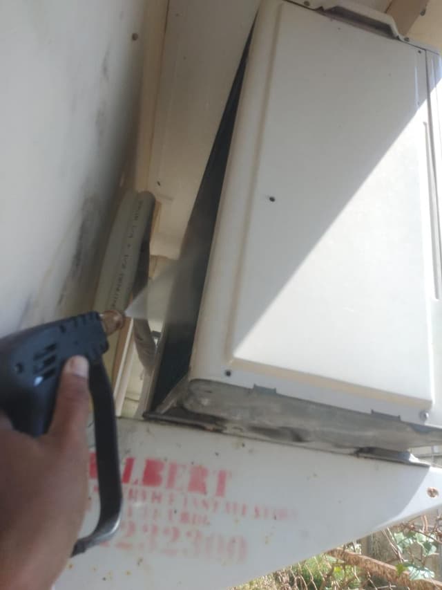 WhatsApp Image 2024-08-19 at 08.21.38.jpeg